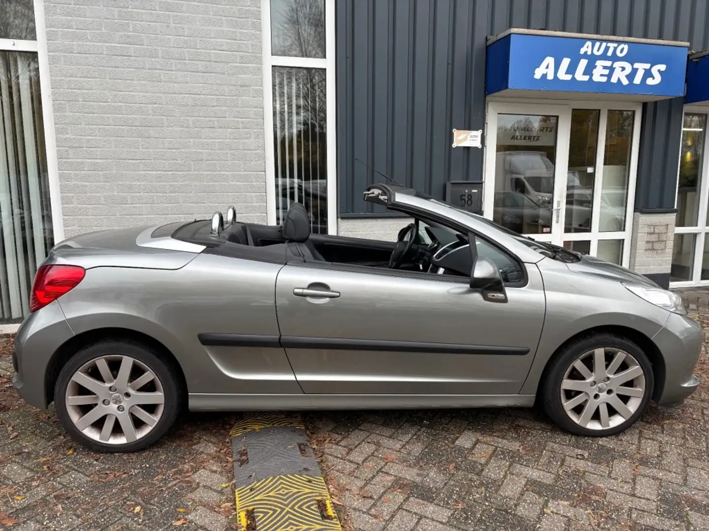 Peugeot 207 1.6 VTI XS full options Grijs - 1