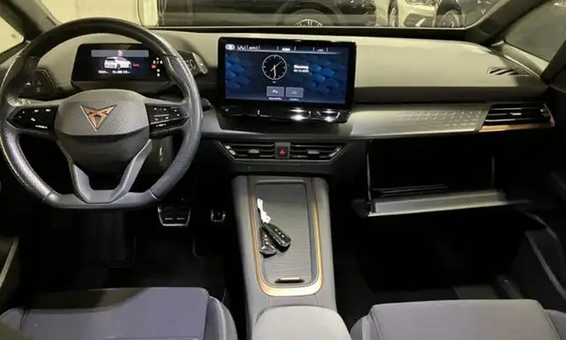 CUPRA Born Born 58kWh Alpha Alpha 150 KW/204 PS