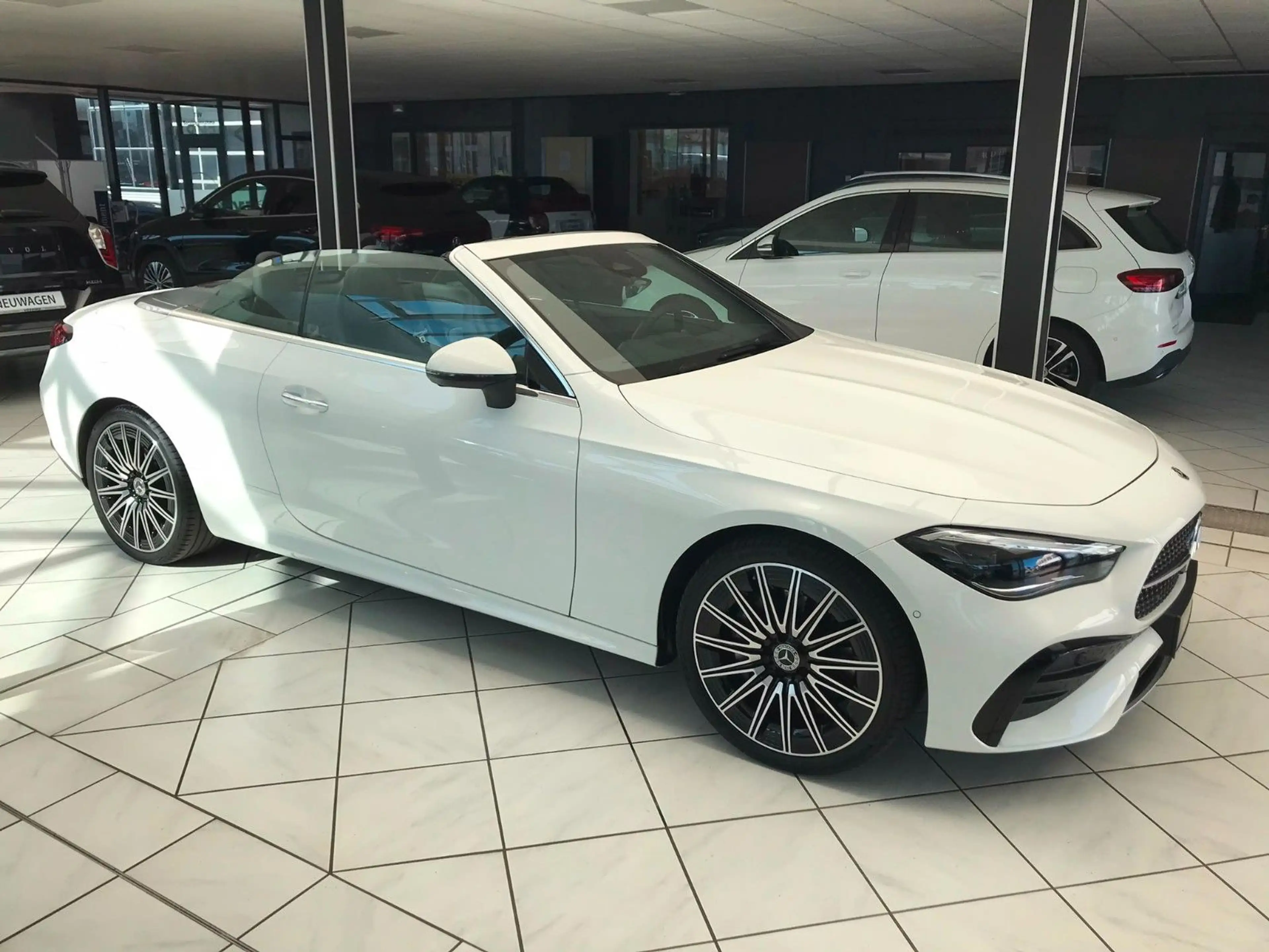 Mercedes-Benz CLE 180 AMG Line Advanced Memory Airscarf — photo 8
