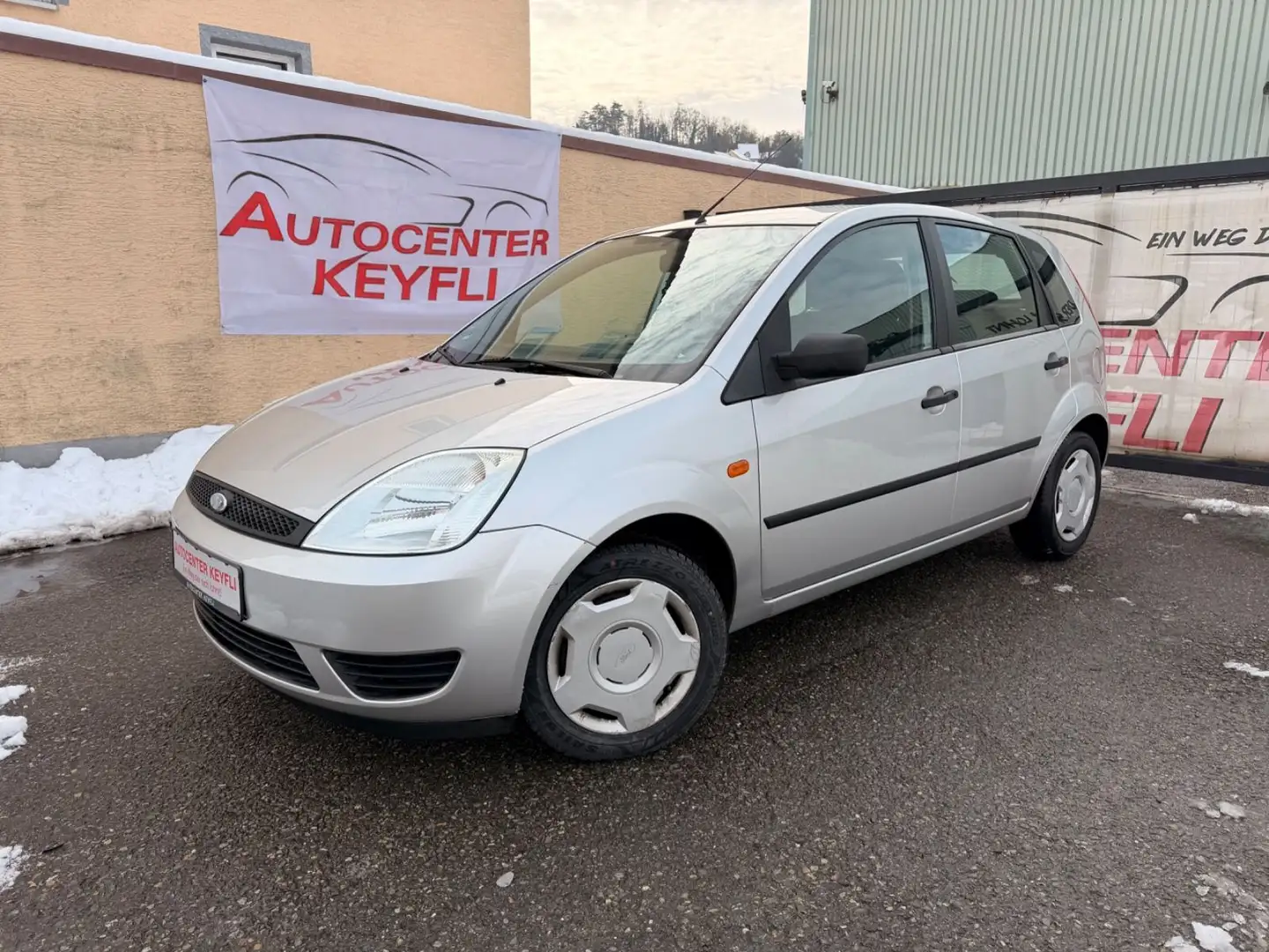 Ford Fiesta 1,3 *KLIMA*1-HAND*TÜV NEU* Silber - 2