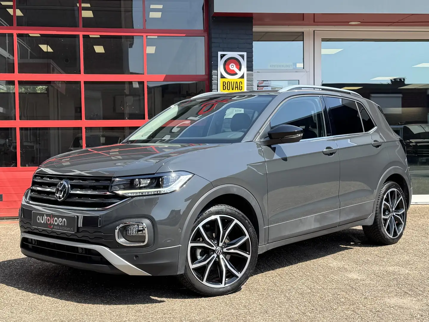 Volkswagen T-Cross 1.5 TSI Style *TREKHAAK/ACC/CAMERA/NAVI* Grijs - 2