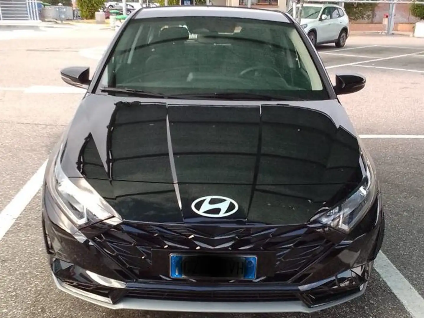 Hyundai i20 i20 III 2023 1.0 t-gdi 48V Connectline dct Schwarz - 1