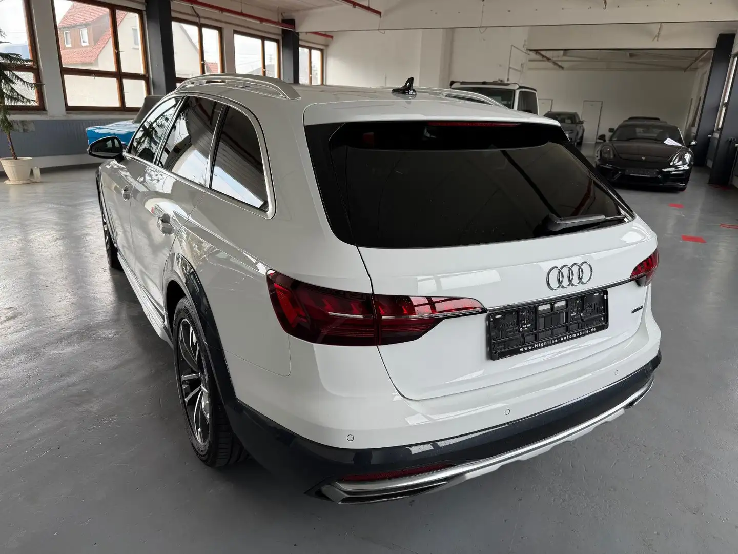 Audi A4 allroad quattro 40 TDI-Navi,SHZ,AHK,Panoramad Weiß - 2