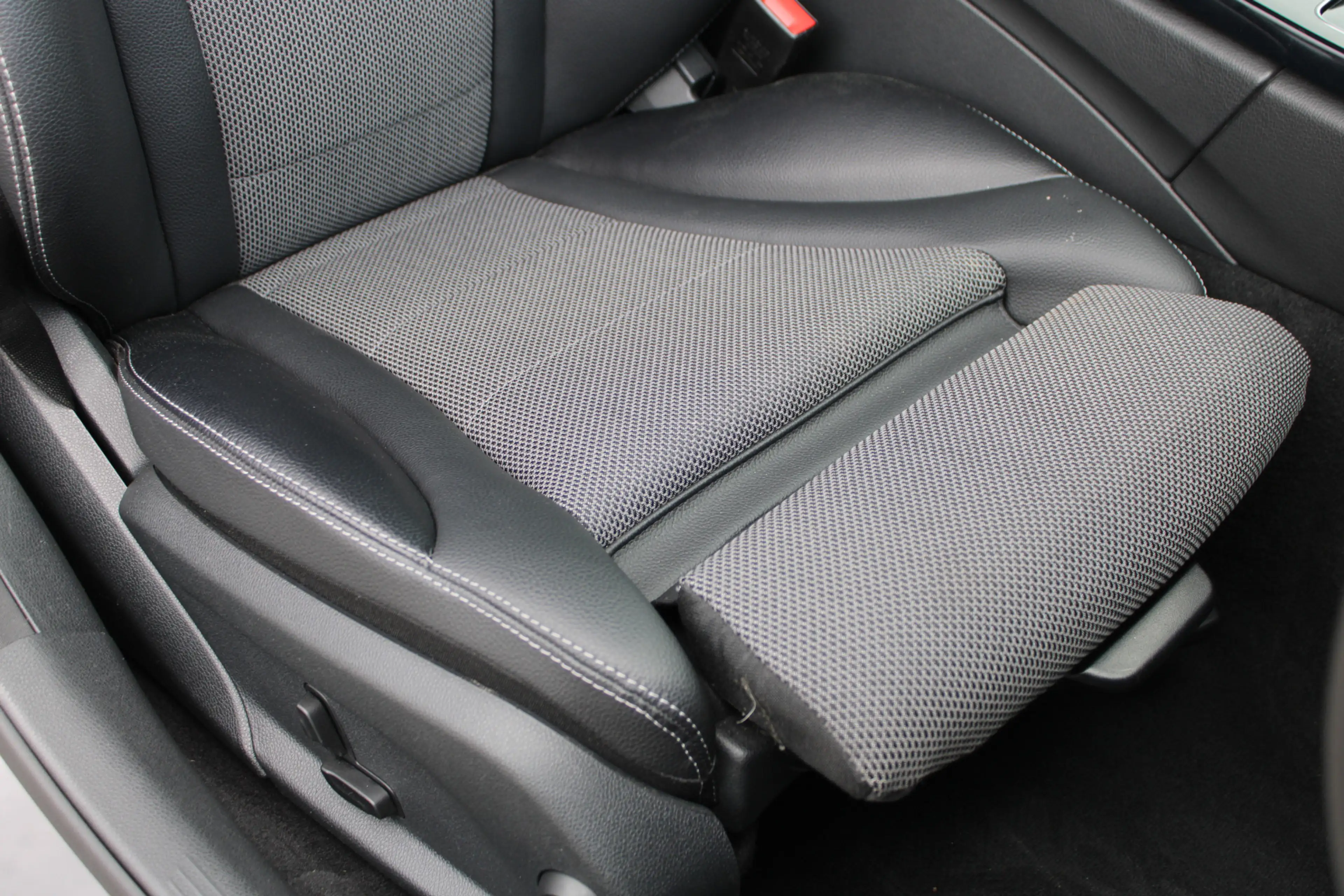 Mercedes-Benz C 350 350e Avantgarde LUCHTVERING HALF LEDER NAVI — photo 15