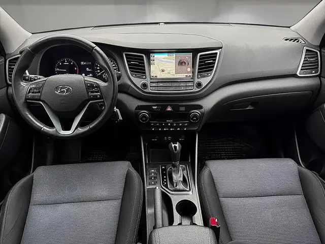 Hyundai Tucson view 9