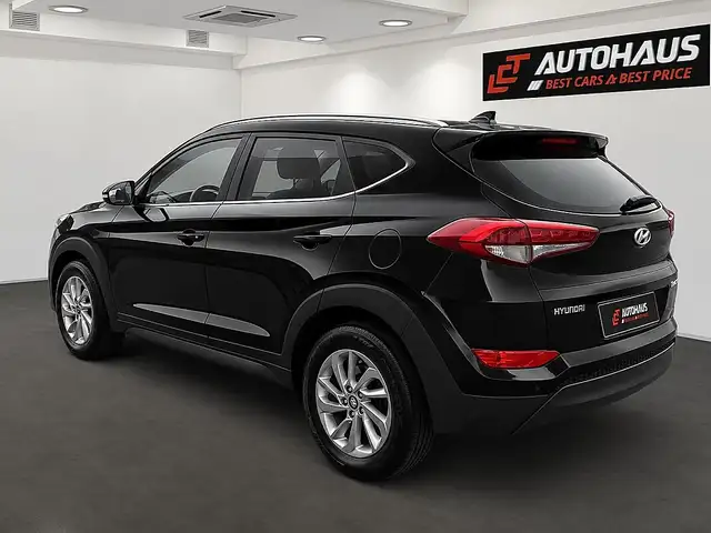 Hyundai Tucson view 3