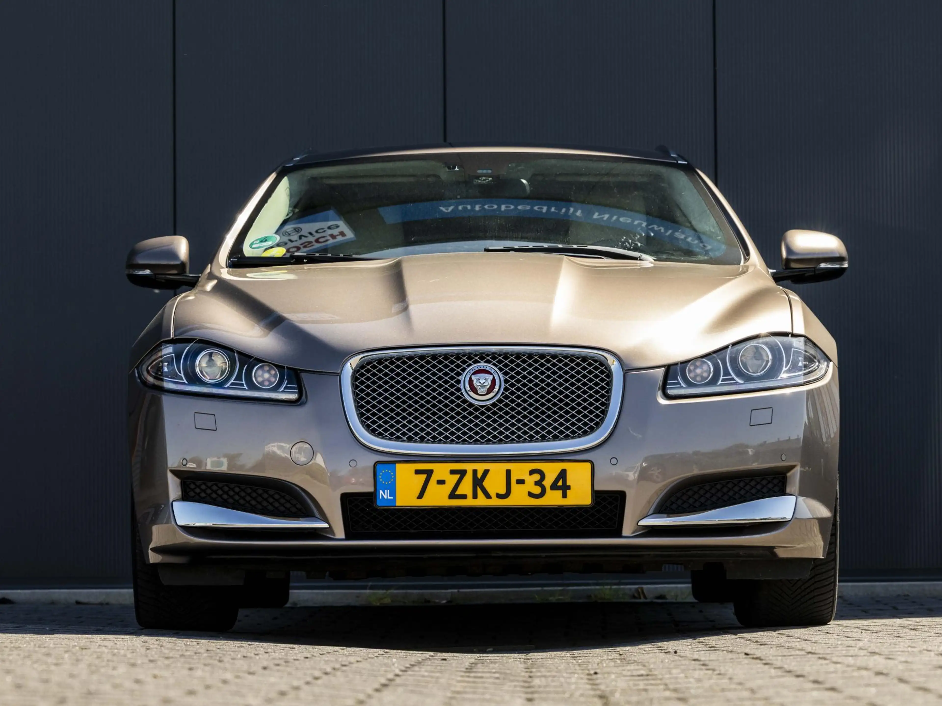 Jaguar XF Sportbrake 3.0D Stoelverwarming/koeling, trekhaak, — photo 2