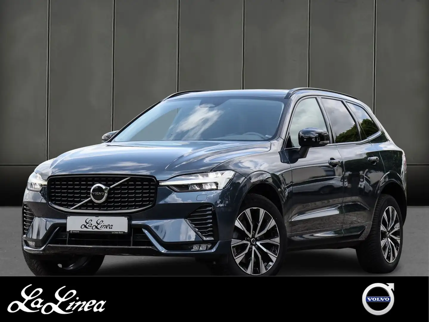 Volvo XC60 B4 Diesel AWD Plus Dark Aut. Navi*PDC*LED Blau - 1