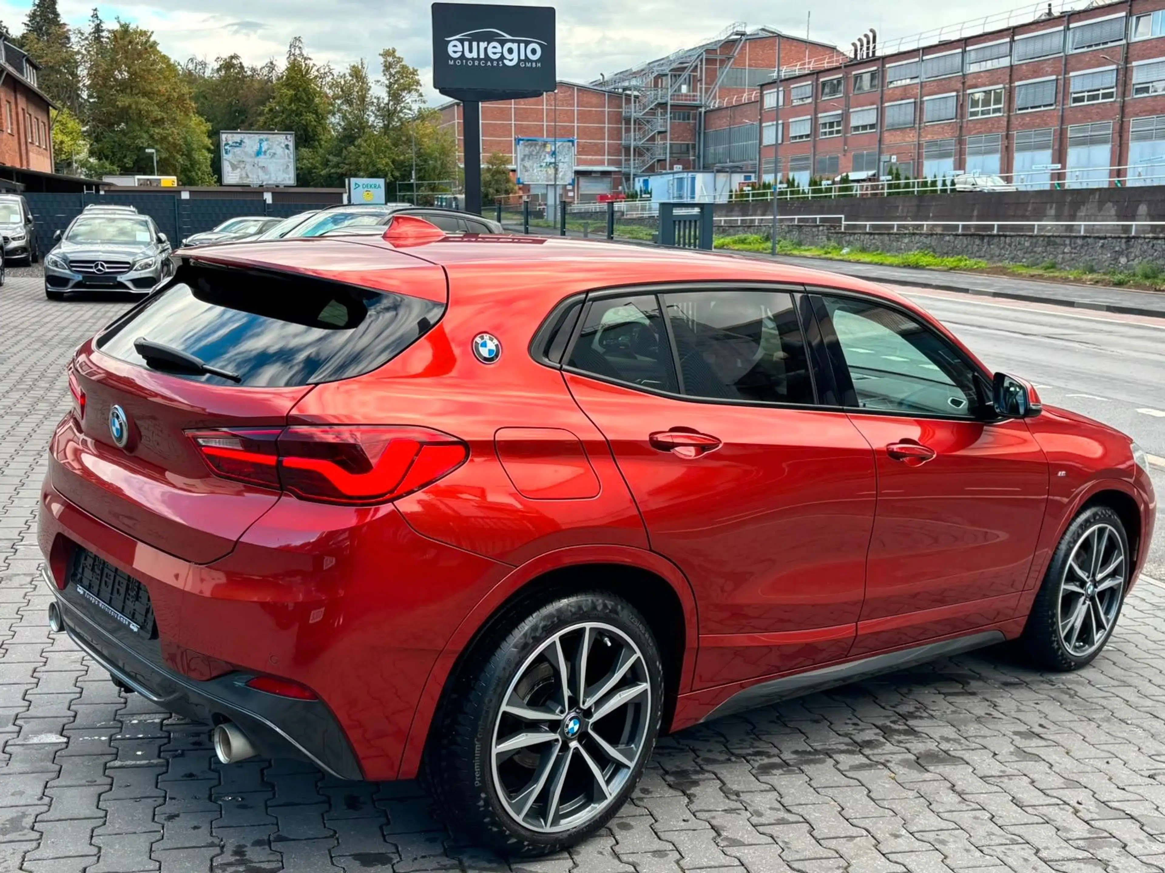 BMW X2 sDrive 18 d Aut. 1 Hand - M Sportpaket // — photo 7