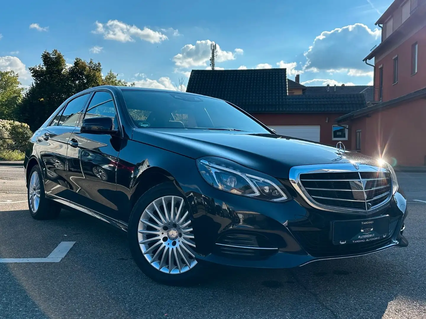 Mercedes-Benz E 350 BlueTec*9G*DTR+*ILS*SPUR*LEDER*TOTWINKEL* Schwarz - 1