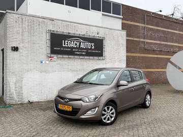 1.2i i-Deal - FACELIFT MODEL - RIJDT EN SCHAKELT!