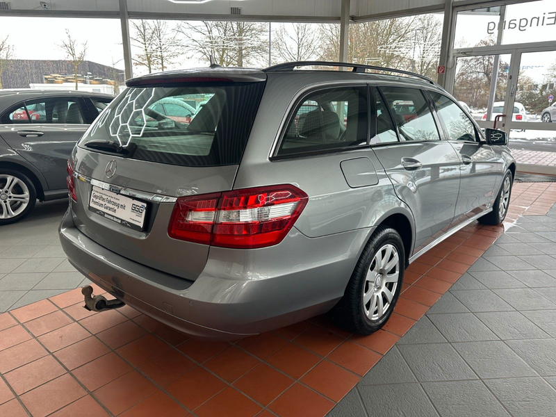Mercedes-Benz E 200 CDI BlueEfficiency * AHK / Garantie * — photo 3