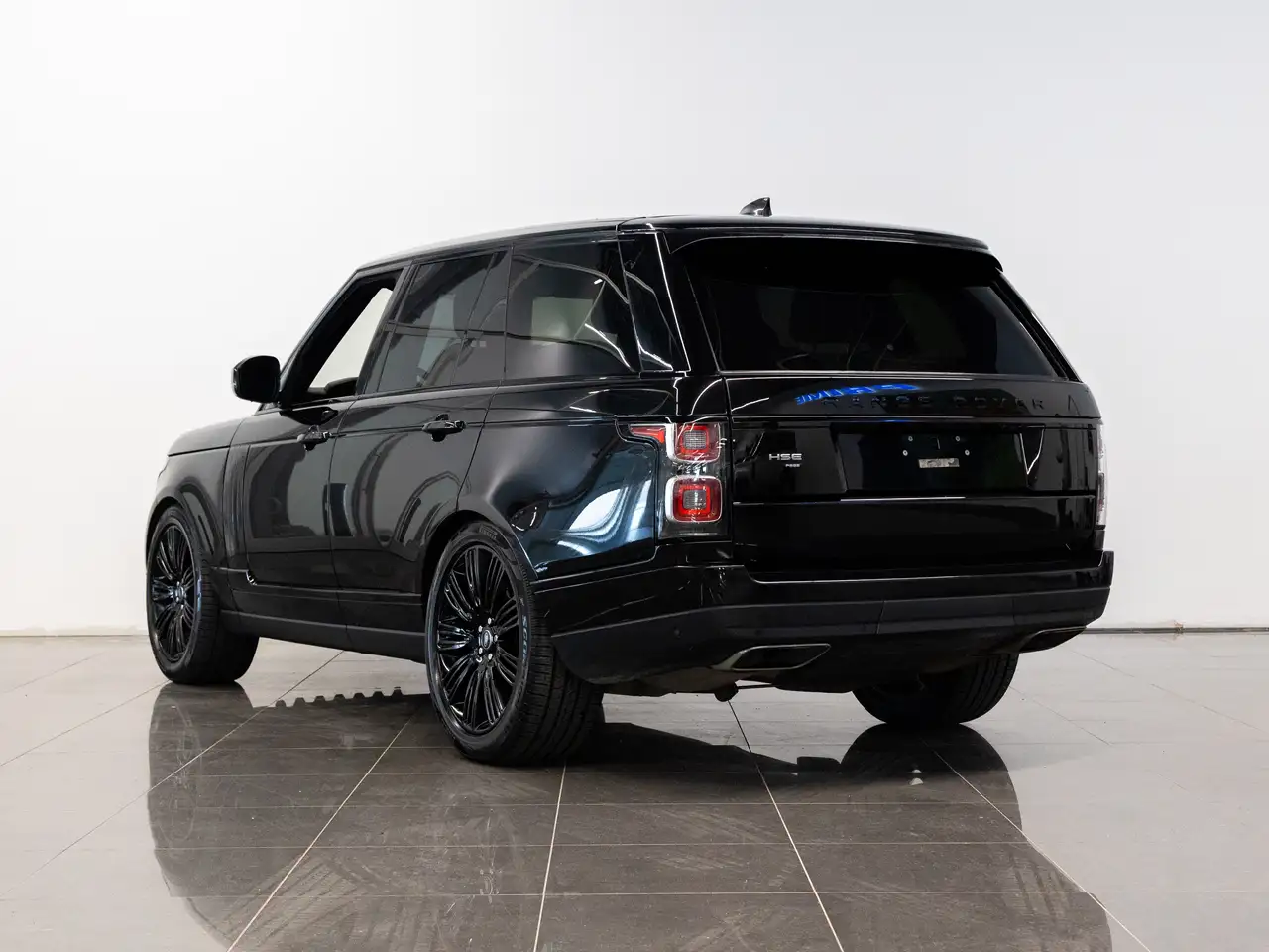 Land Rover Range Rover photo Land Rover Range Rover