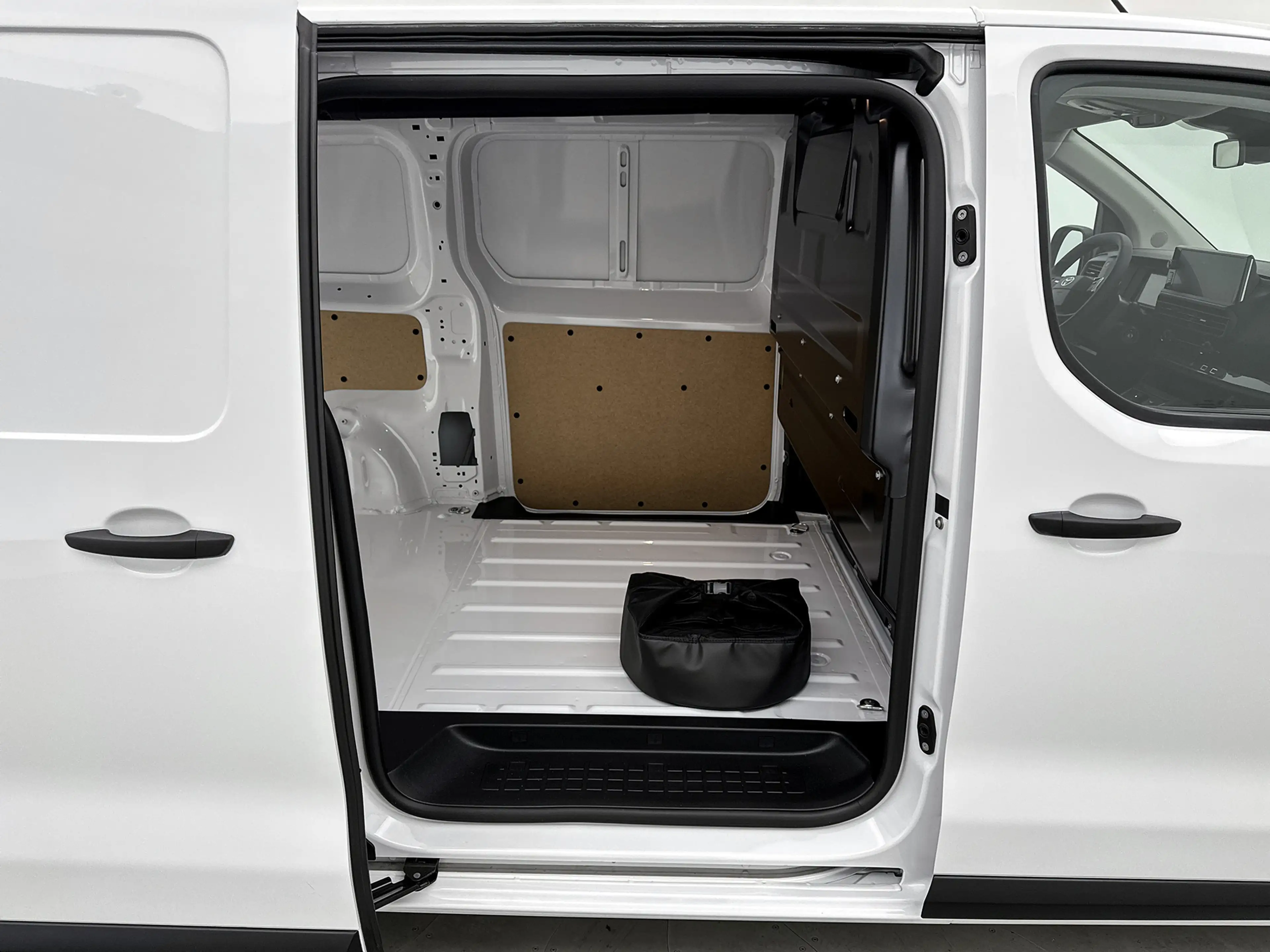 Toyota Proace Electric Worker Comfort L2 50 kWh Nieuw 230km WLTP — photo 18