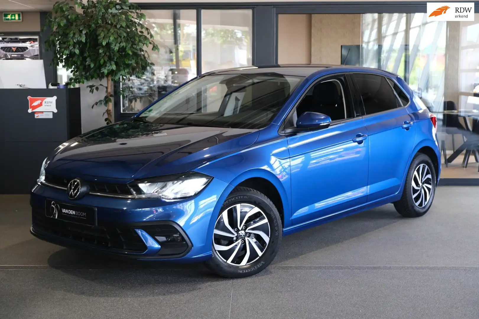 Volkswagen Polo 1.0 TSI Life DSG Pdc Airco Blauw - 1