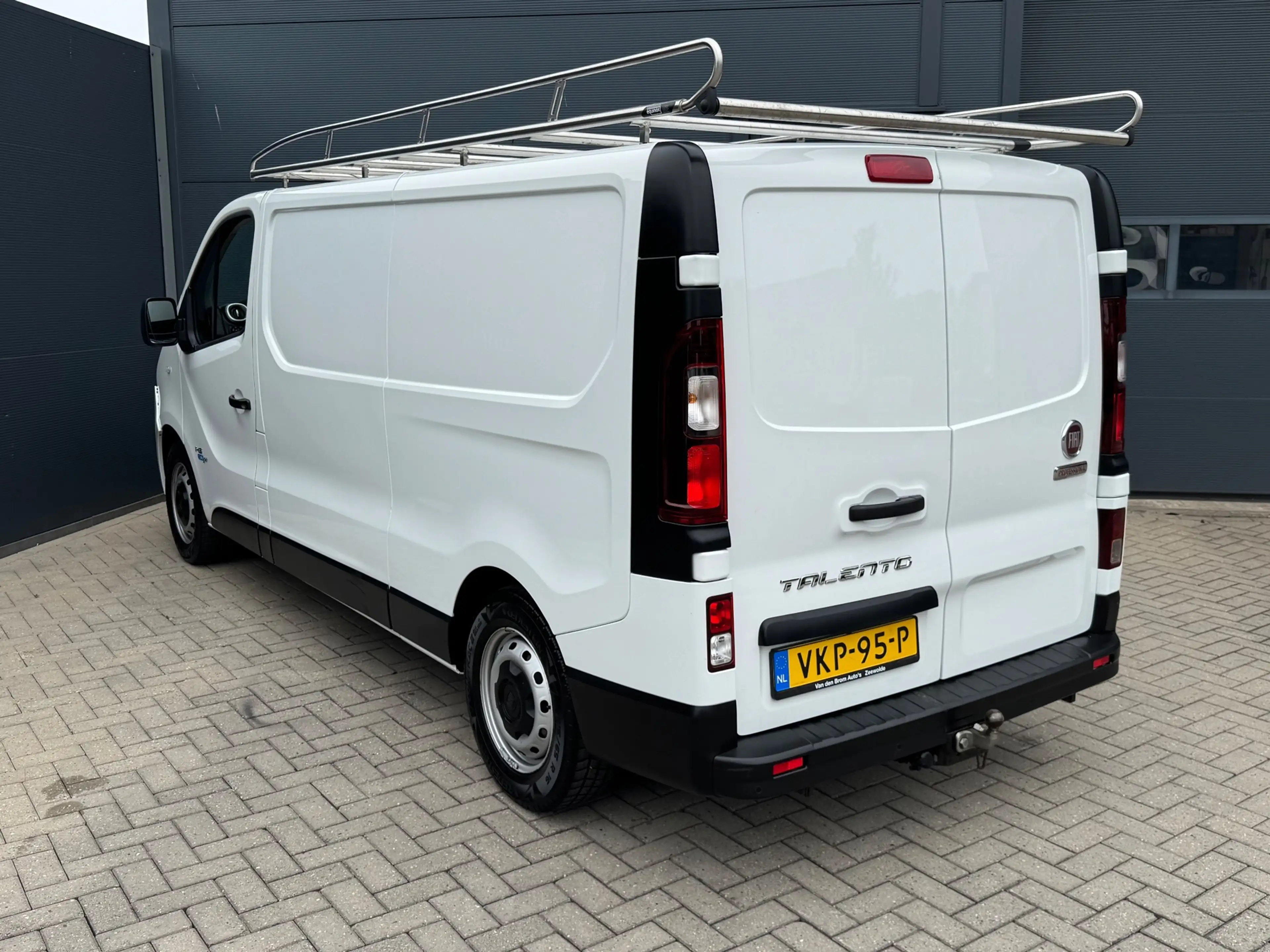 Fiat Talento 2.0 MultiJet L2H1 / Imperiaal / Trekhaak / Navi / — photo 2