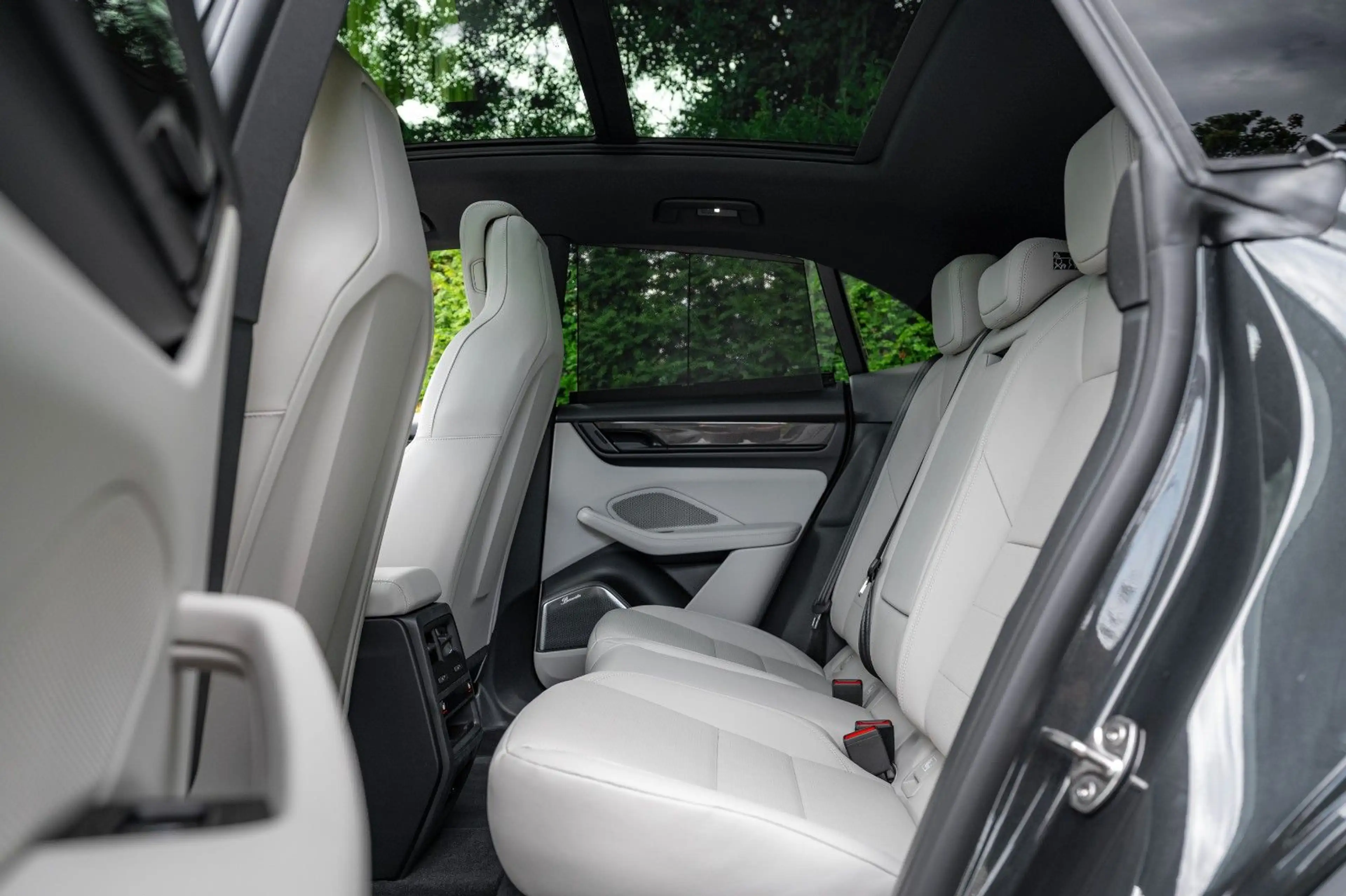 Porsche Macan 4 E 408PS | Werksgarantie | 1. Hd. — photo 8