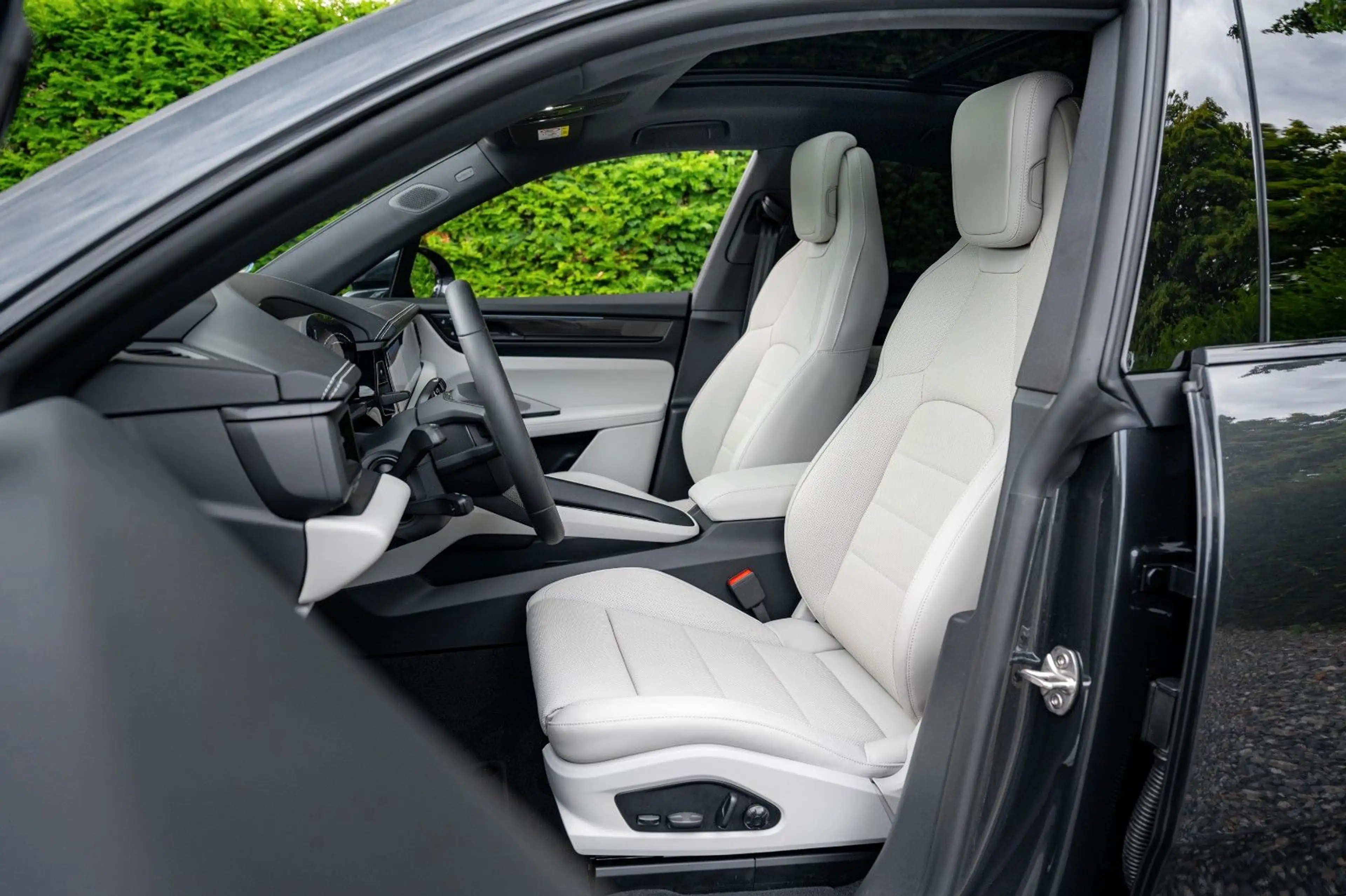 Porsche Macan 4 E 408PS | Werksgarantie | 1. Hd. — photo 5