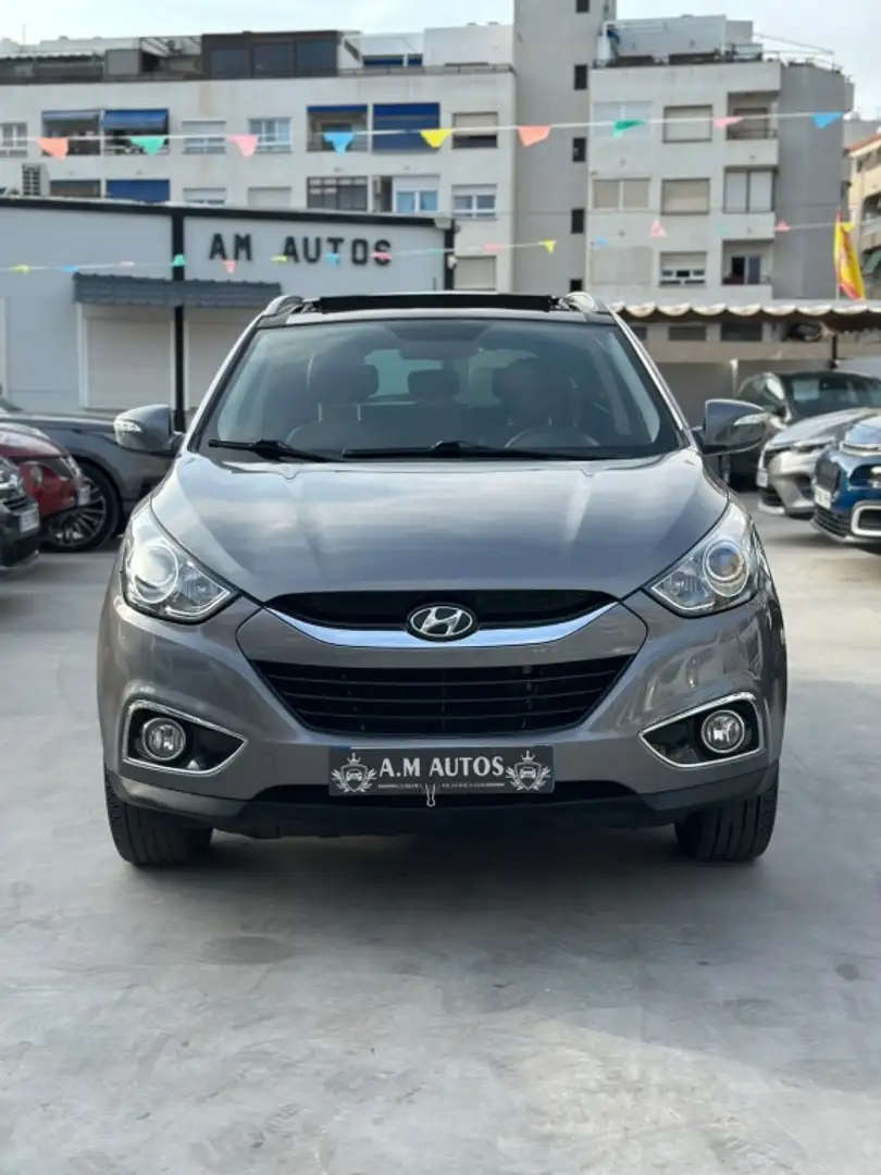 Hyundai iX35 2.0CRDI GLS Tecno 4x2 Gris - 2