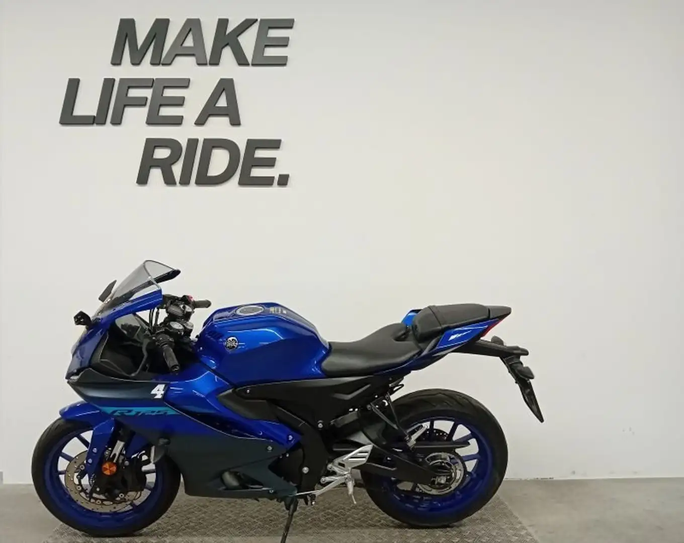 Yamaha YZF-R125 Blu/Azzurro - 2