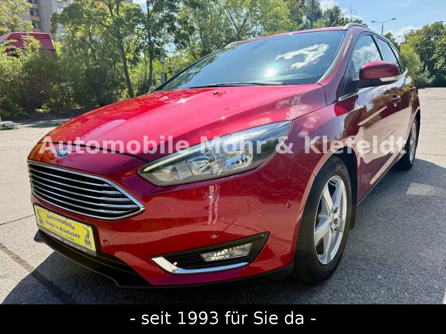 Ford Focus Turnier 1.5 Titanium*LHZ*SHZ*KEYFREE*CAM* Rouge - 1