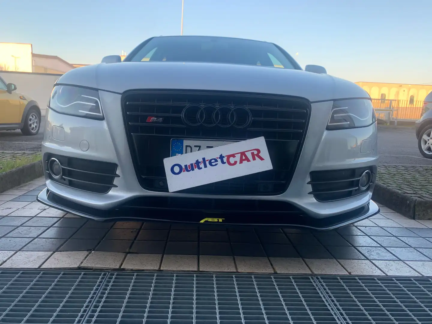 Audi A4 A4 Avant 2.0 tdi Ambiente multitronic fap Zilver - 2