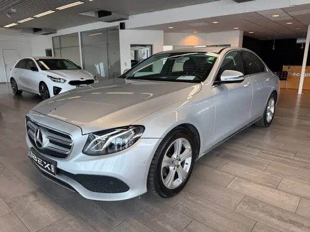 Mercedes-Benz E 200 E 200D*1ERPROP*GARANTIE12MOIS*BOITEAUTO*CAM360°*SEMI-CUIR*GPS*LED*
