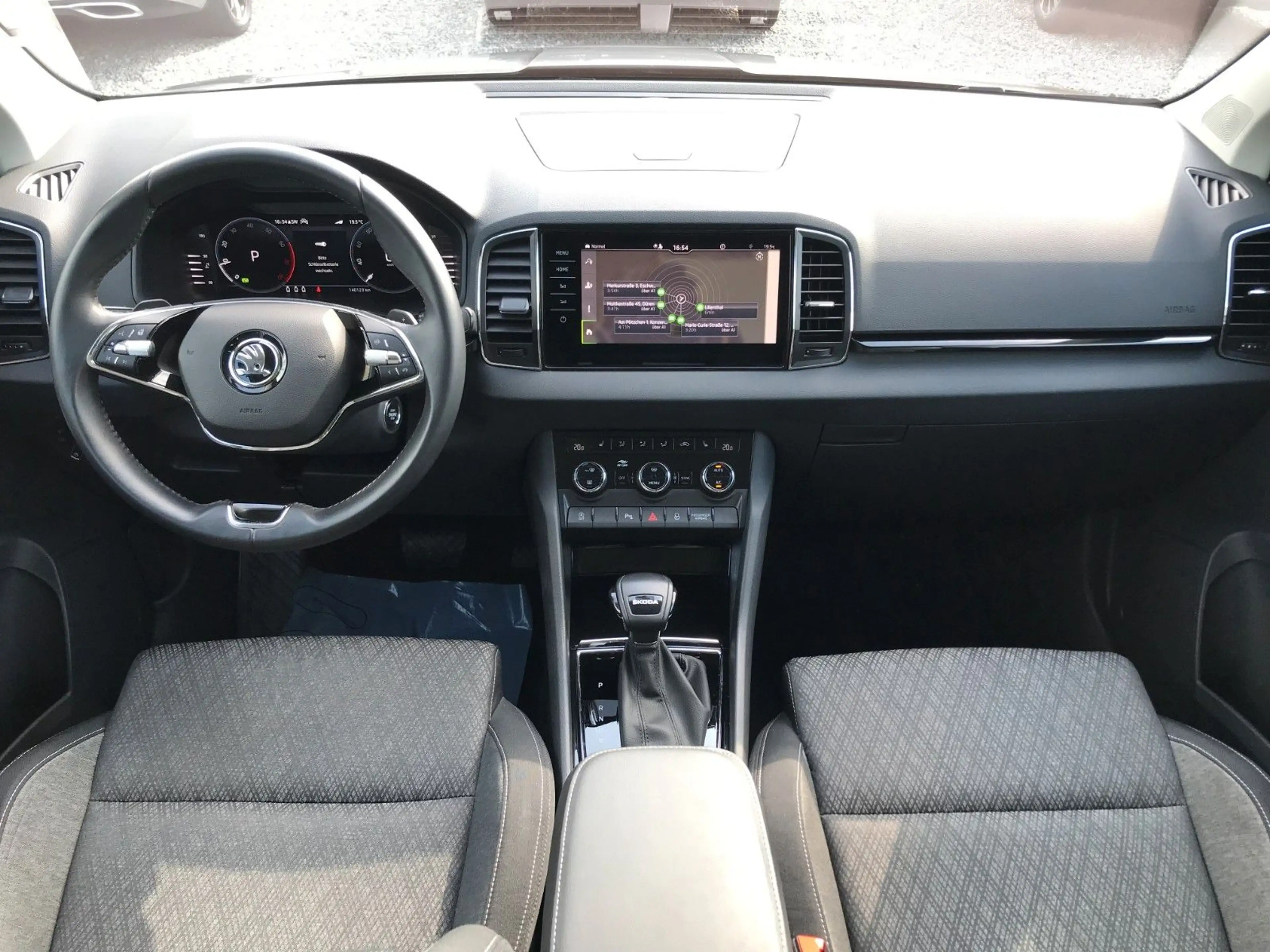 Skoda Karoq 1.5 TSI ACT Style DSG LED Kam Virtual 18" — photo 3