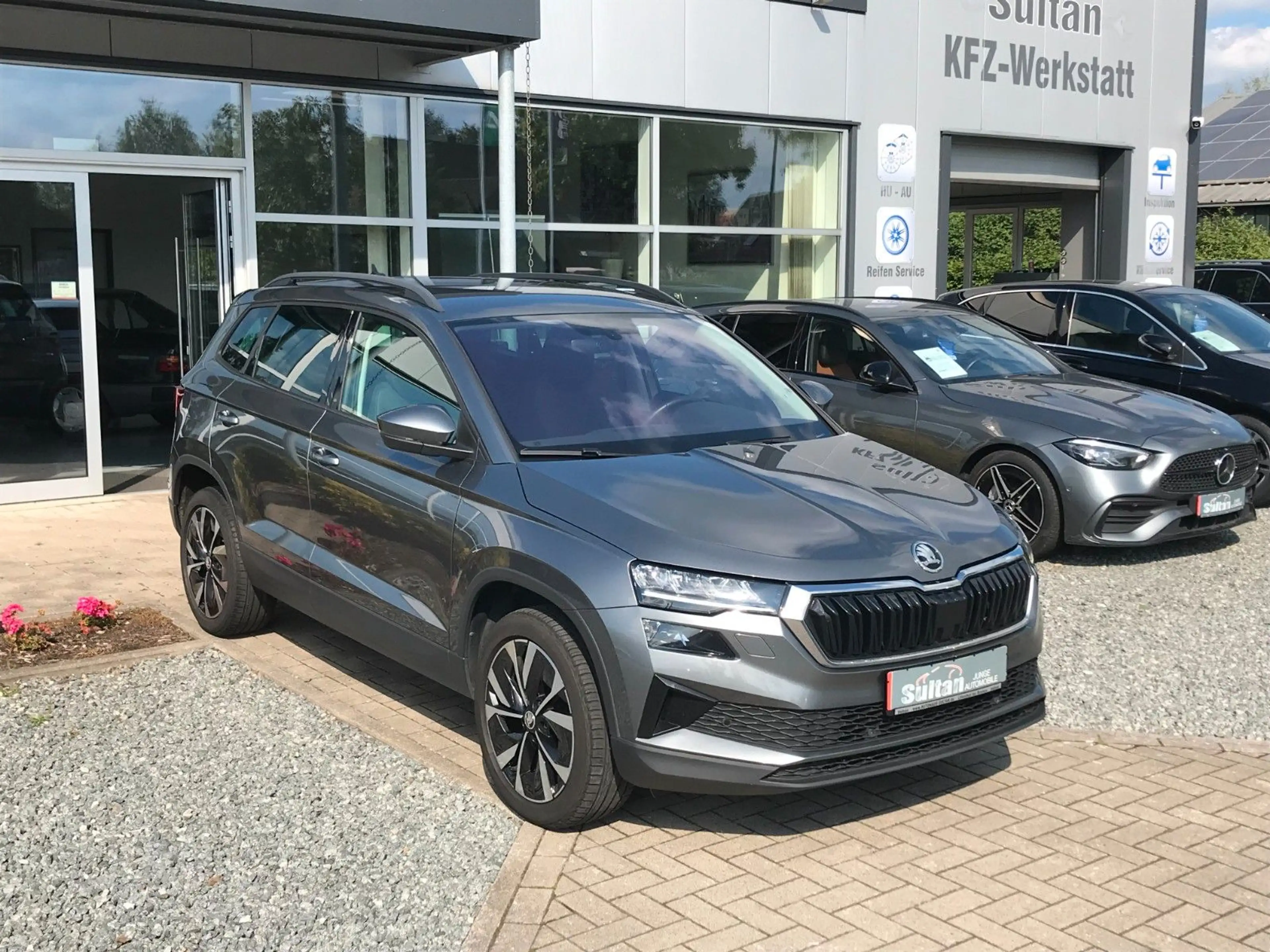 Skoda Karoq 1.5 TSI ACT Style DSG LED Kam Virtual 18" — photo 4