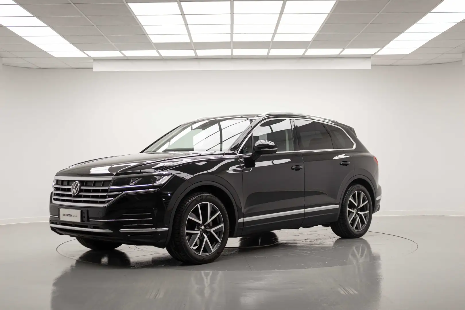 Volkswagen Touareg 3.0 V6 TDI SCR Elegance Nero - 1