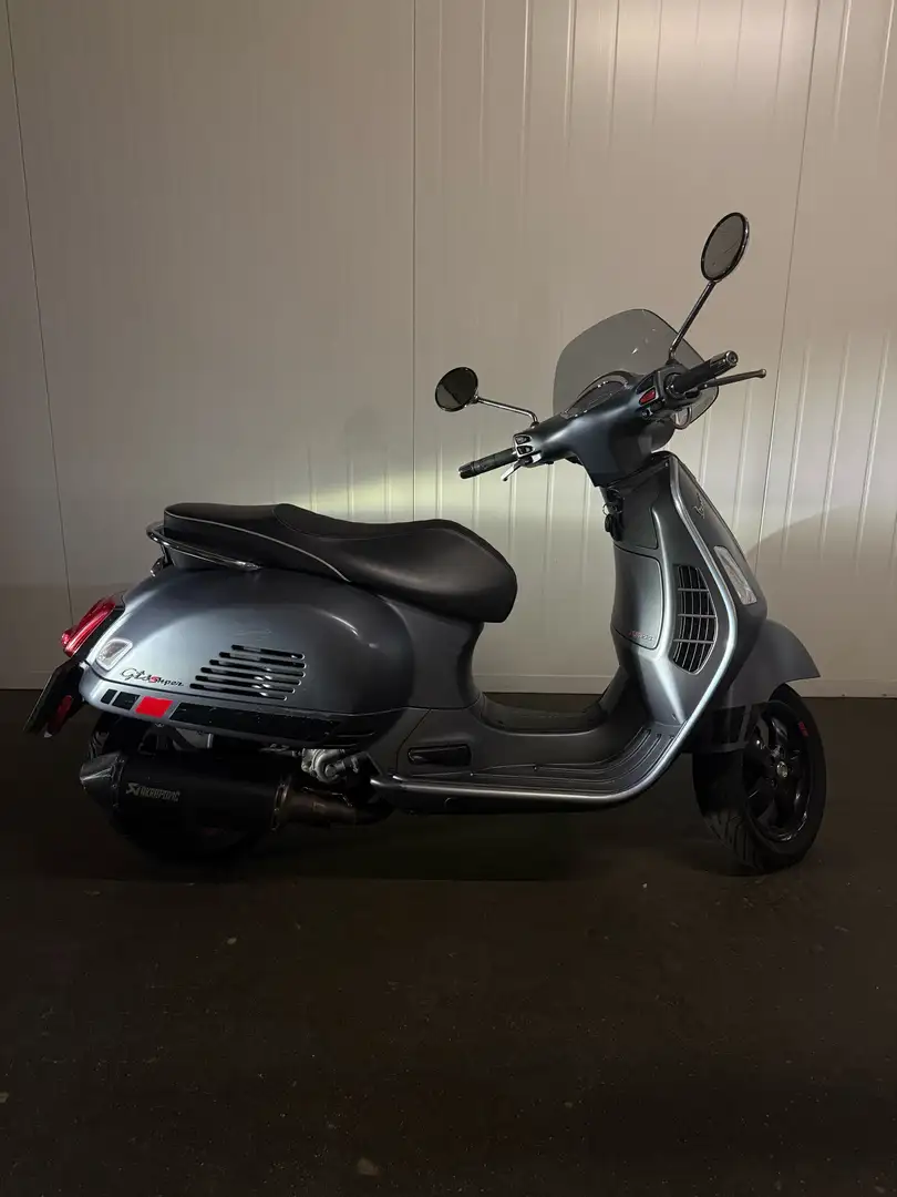 Vespa GTS Super Sport 300 ABS*Akrapovic*Alarm*8657KM* Argent - 2