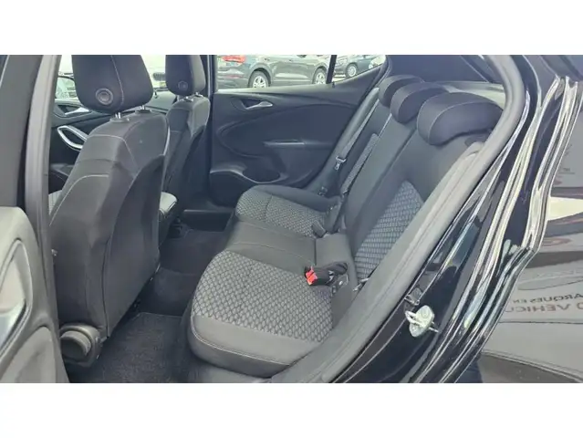 Opel Astra view 20