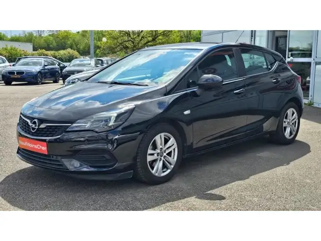 Opel Astra view 2