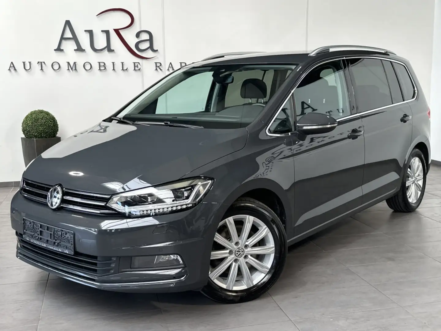 Volkswagen Touran 2.0 TDI DSG Highline NAV+LED+AHK+ACC+KAM Сірий - 1