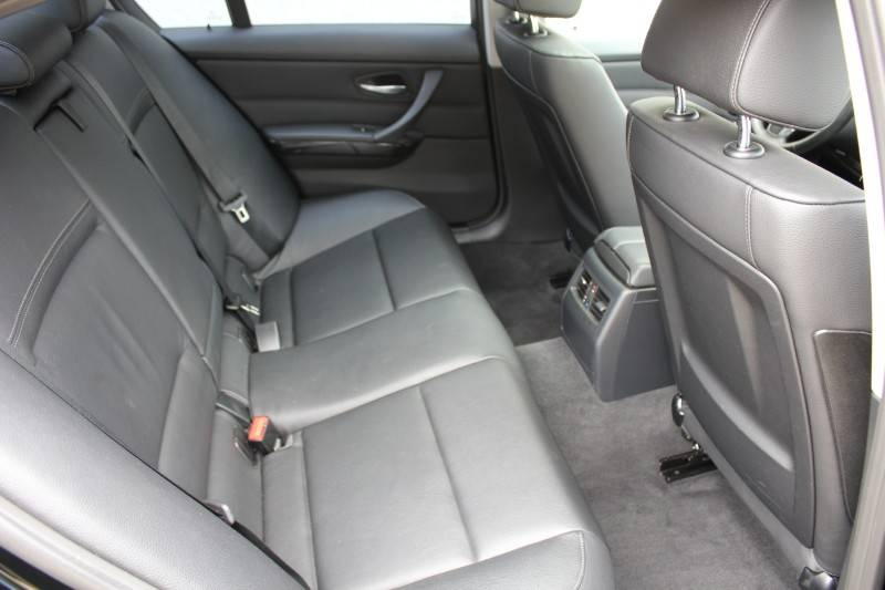 BMW 318 318i Berline/Pdc/Leder/Navi/bluetooth — photo 14