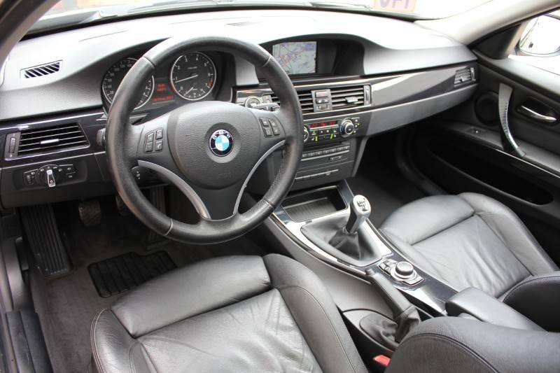 BMW 318 318i Berline/Pdc/Leder/Navi/bluetooth — photo 10