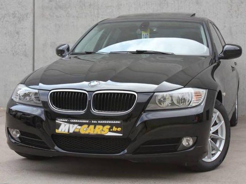 BMW 318 318i Berline/Pdc/Leder/Navi/bluetooth