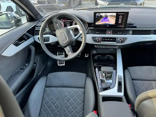 Audi A4 view 11