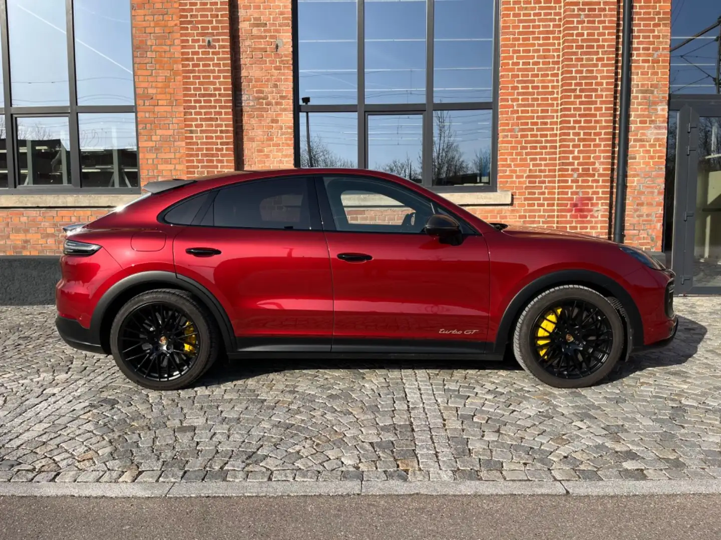 Porsche Cayenne Coupe Turbo GT Rot - 2