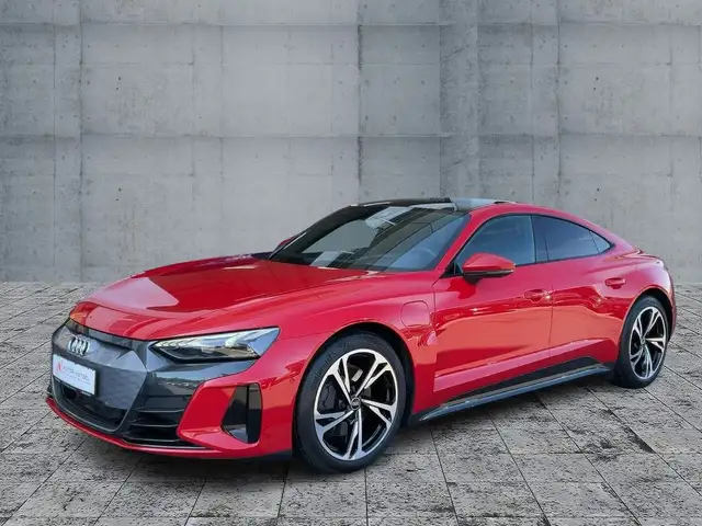 Audi e-tron GT view 2
