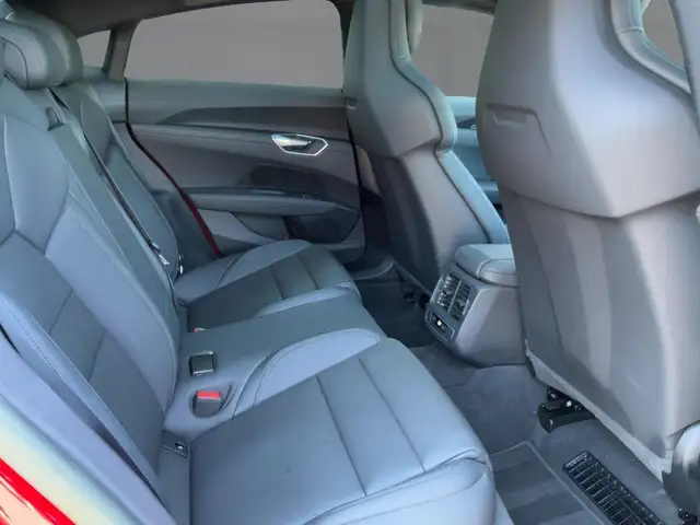 Audi e-tron GT view 13