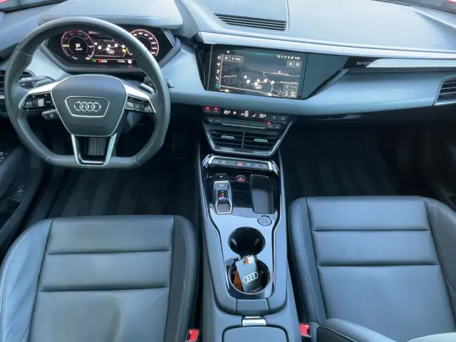 Audi e-tron GT view 9