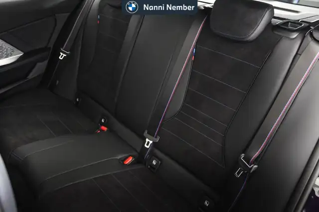 BMW 1 Series view 15