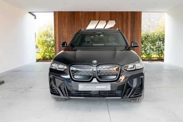 BMW iX3 Impressive