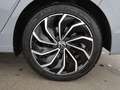 Volkswagen Golf VIII 1.5 eTSI Life Aut LED RADAR NAVI ASSIST Grau - thumbnail 24