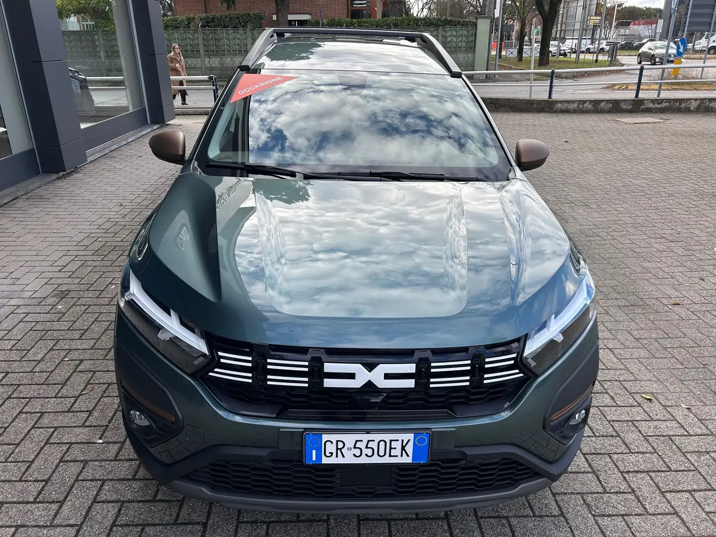 Dacia Jogger 1.0 tCE EXTREME UP GPL 100 CV 7 POSTI Groen - 2