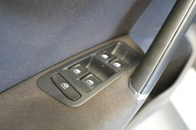 Volkswagen Golf view 14