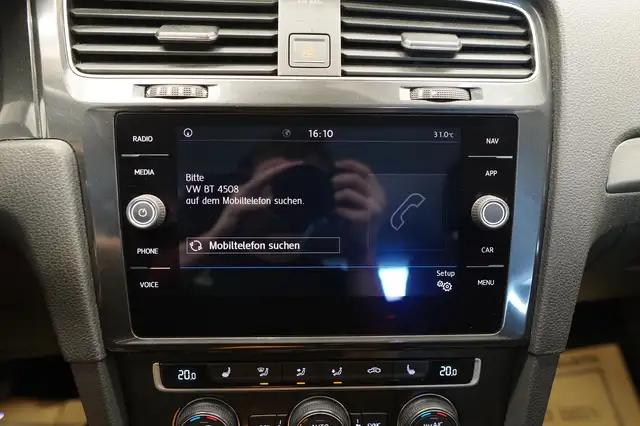 Volkswagen Golf view 29