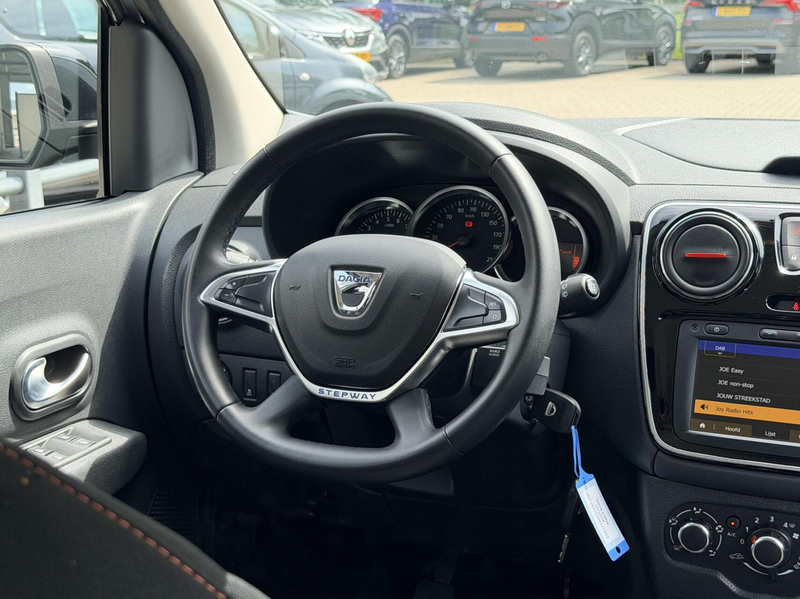 Dacia Lodgy 1.3 TCe Tech Road | 7 Persoons | Camera | Navigati — photo 8