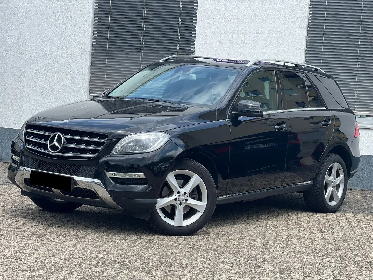 Mercedes-Benz ML 250 BlueTEC 4M. * Schiebedach * ILS * Euro-6 Schwarz - 2